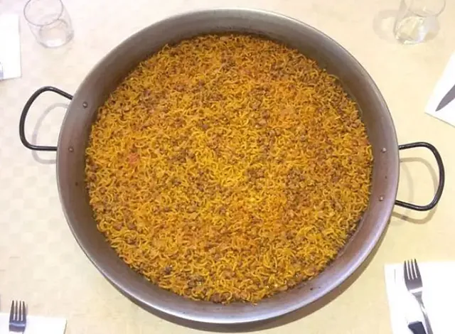 Fideua de carne
